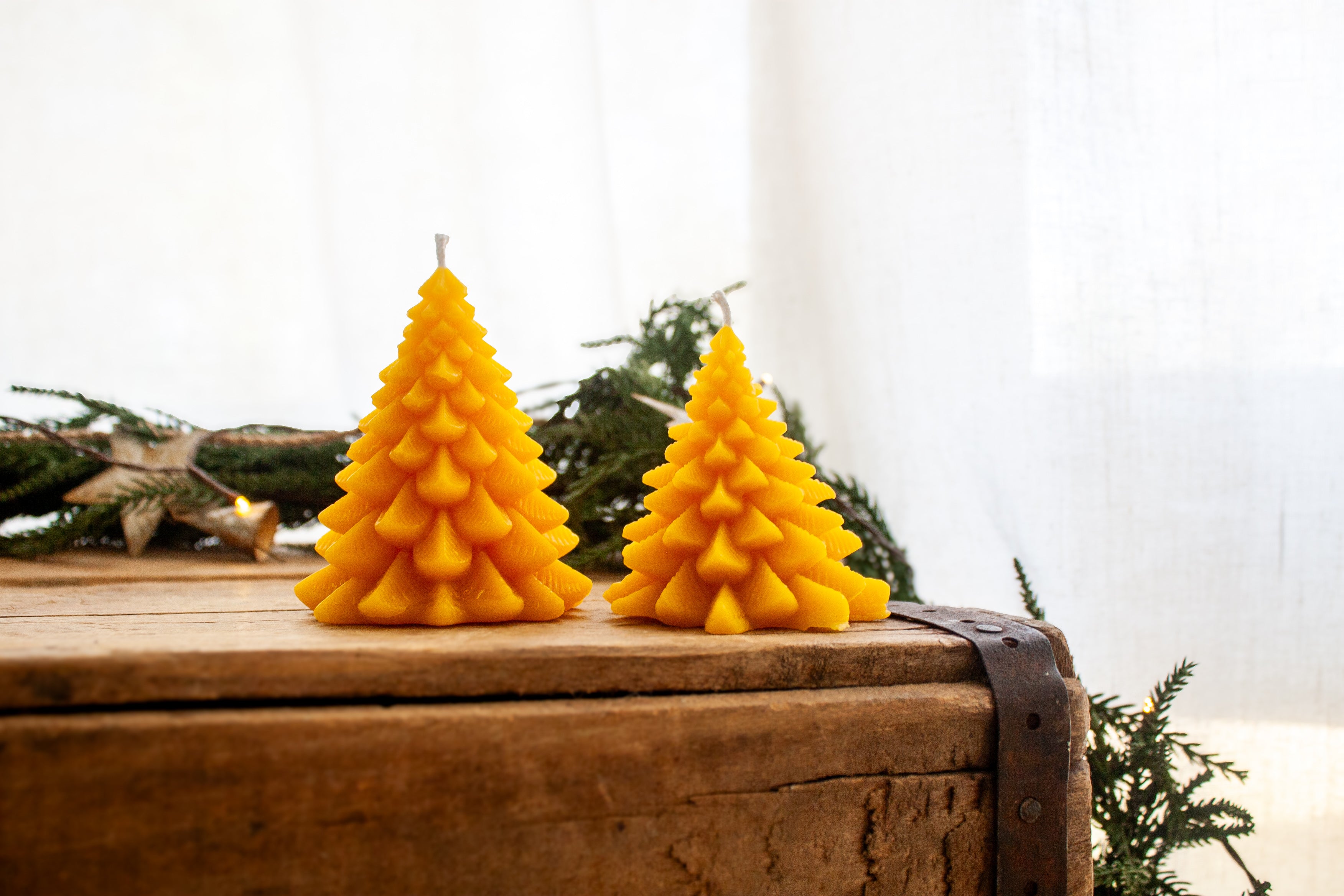 Short and wide Christmas tree