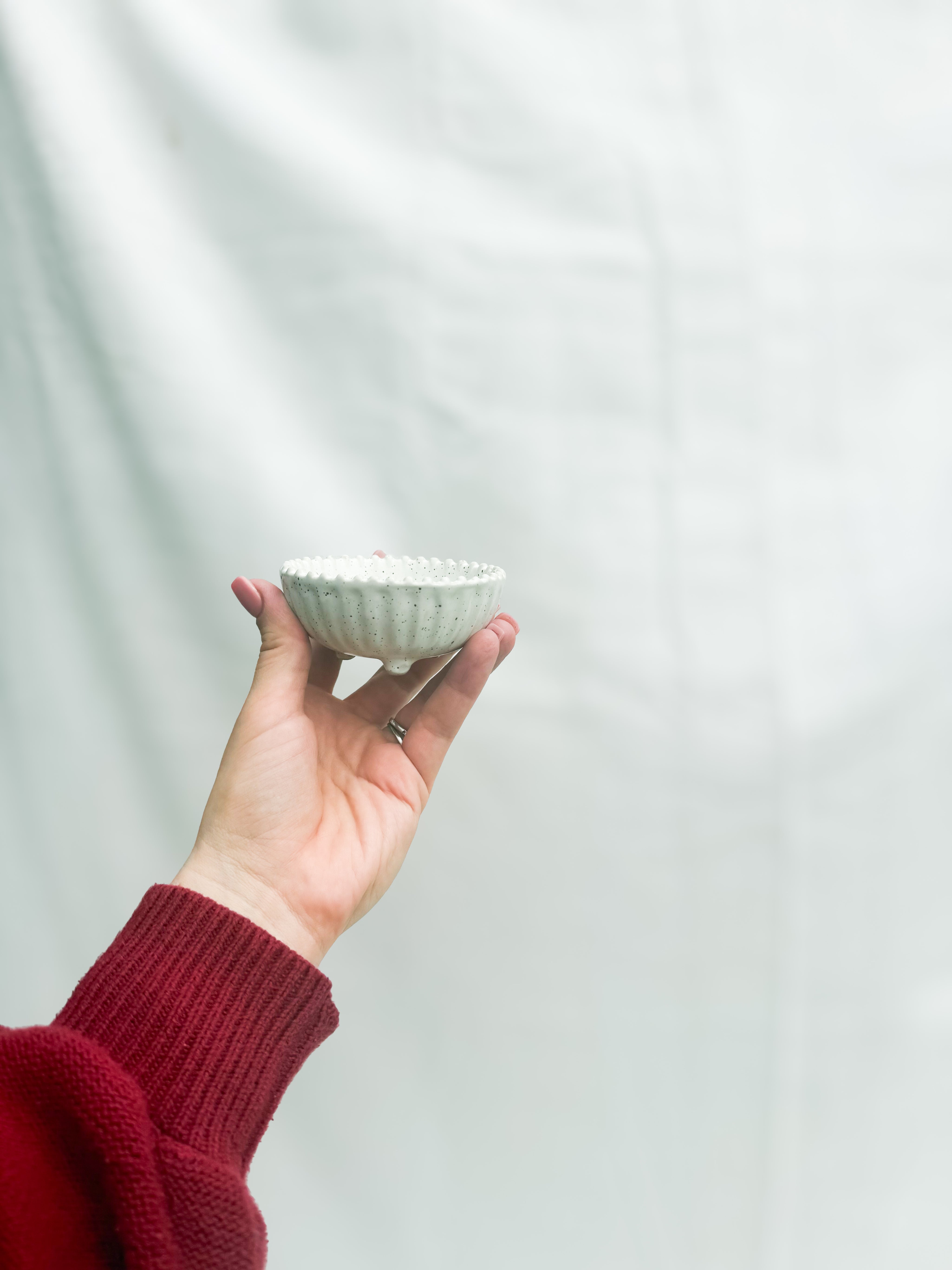 Ruffled Edge Ceramic Pinch Bowls