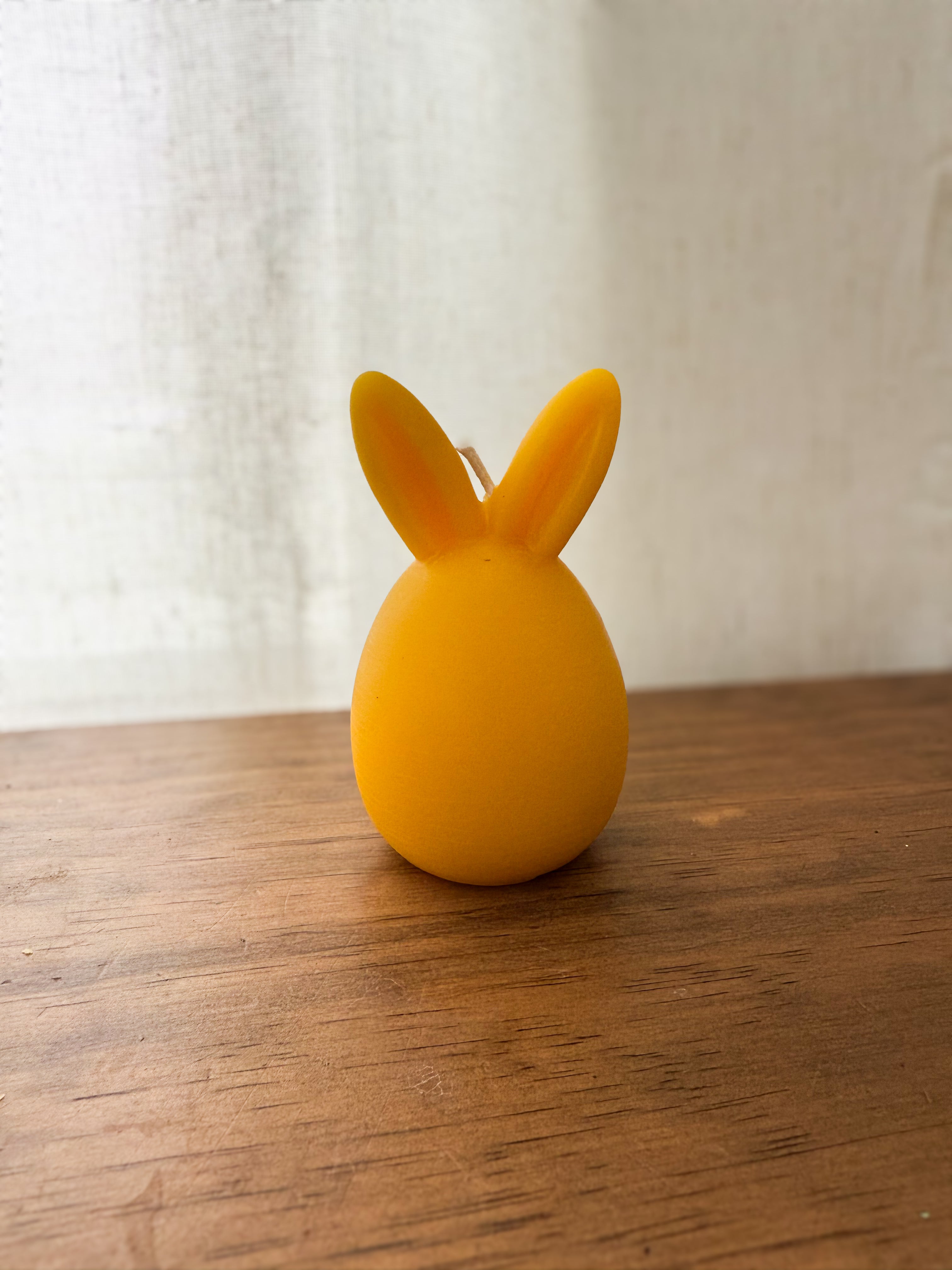 Bunny egg candle